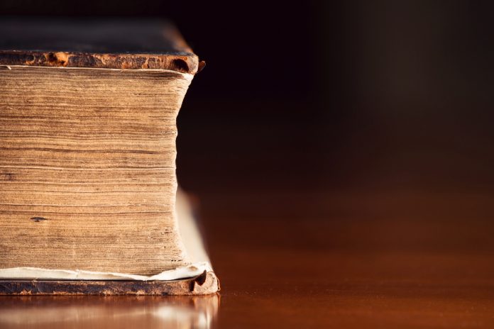 De ce ne „păcălim” cu Biblia în mână